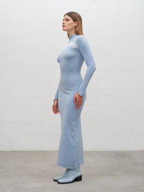 GAIA - Robe longue ajustée col cheminée et vague résille en laine mérinos Bleu Robe Fête Impériale