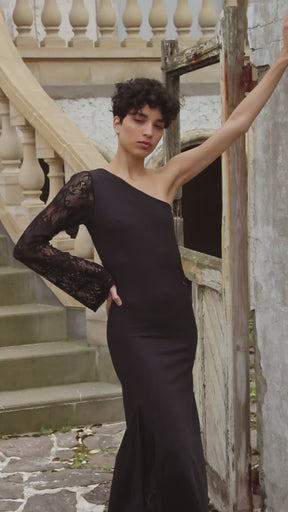 ASTRÉE - Robe longue ajustée asymétrique jersey et dentelle Noir